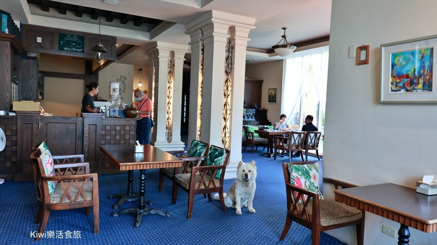 南投咖啡推薦墨啡咖啡館｜南投在中興新村裡品嚐手沖咖啡.下午茶手作甜點.千層麵.排餐，庭園咖啡