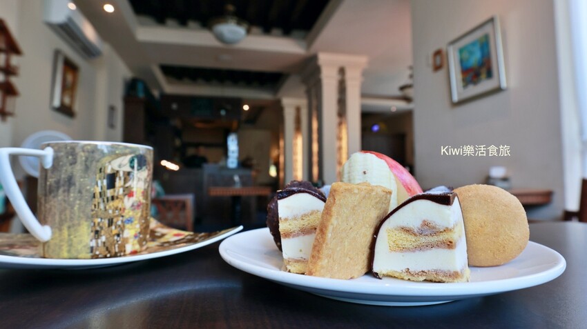 南投咖啡推薦墨啡咖啡館｜南投在中興新村裡品嚐手沖咖啡.下午茶手作甜點.千層麵.排餐，庭園咖啡