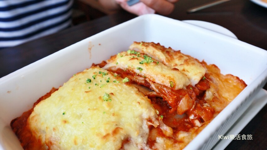 南投咖啡推薦墨啡咖啡館｜南投在中興新村裡品嚐手沖咖啡.下午茶手作甜點.千層麵.排餐，庭園咖啡