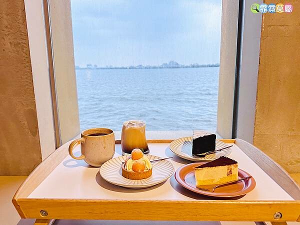 ★屏東景點★ 海上教堂咖啡，全台第一座在海面上的咖啡廳，充滿異國風情的美拍點 (附菜單和候位方式介紹)