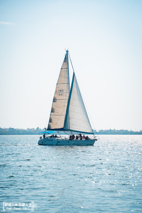 屏東大鵬灣海上教堂咖啡!純白浪漫海景咖啡廳,網美必拍打卡熱點