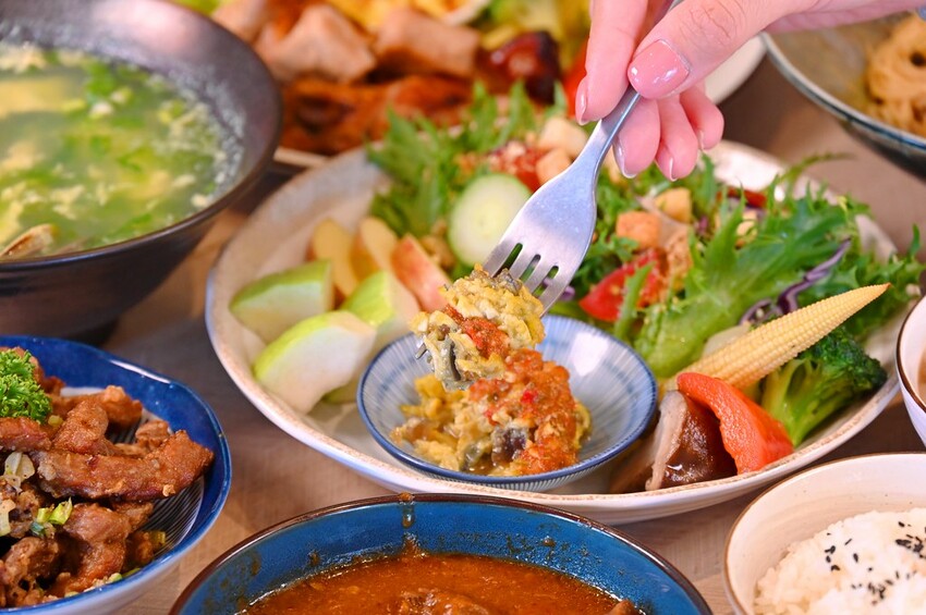 台中在地20年飯菜舖子新品牌 超美新裝潢 台菜料理結合早午餐餐盤豐盛好吃_角地方料理廚房