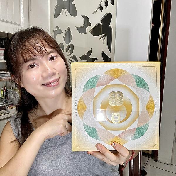 台中市名產伴手禮推薦/鴻鼎菓子年節禮盒送禮推薦『璀璨圓滿禮盒』-討喜酥白芝麻原味X1+討喜酥亞麻籽鹹蛋黃