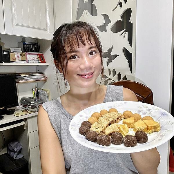 台中市名產伴手禮推薦/鴻鼎菓子年節禮盒送禮推薦『璀璨圓滿禮盒』-討喜酥白芝麻原味X1+討喜酥亞麻籽鹹蛋黃