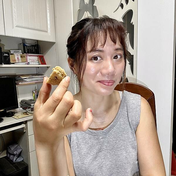 台中市名產伴手禮推薦/鴻鼎菓子年節禮盒送禮推薦『璀璨圓滿禮盒』-討喜酥白芝麻原味X1+討喜酥亞麻籽鹹蛋黃