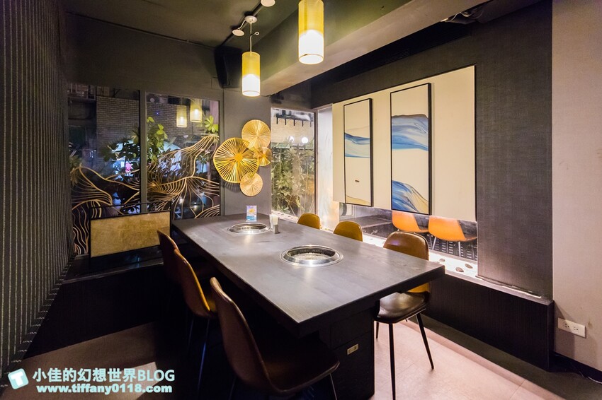 台北市大安區禾馬燒肉/跟手臂一樣長的壁咚蝦+超浮誇巨牛拼盤/不定期小遊戲開心來吃肉喝酒/台北燒肉推薦