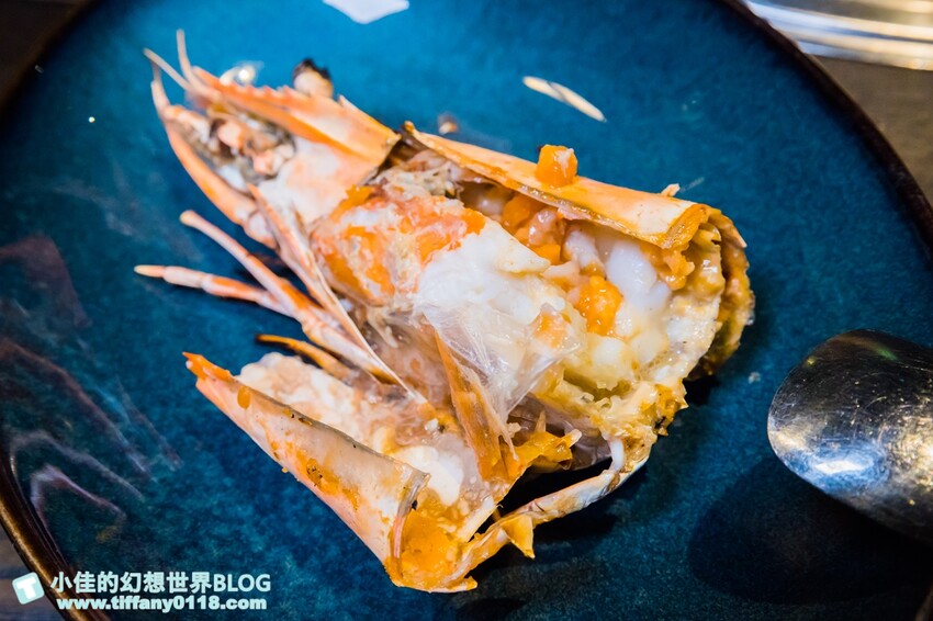 台北市大安區禾馬燒肉/跟手臂一樣長的壁咚蝦+超浮誇巨牛拼盤/不定期小遊戲開心來吃肉喝酒/台北燒肉推薦