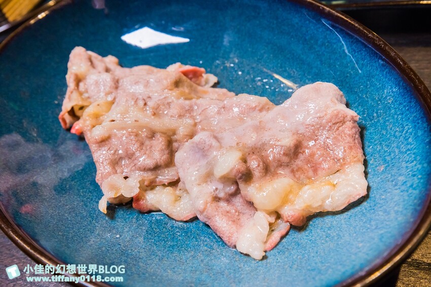 台北市大安區禾馬燒肉/跟手臂一樣長的壁咚蝦+超浮誇巨牛拼盤/不定期小遊戲開心來吃肉喝酒/台北燒肉推薦