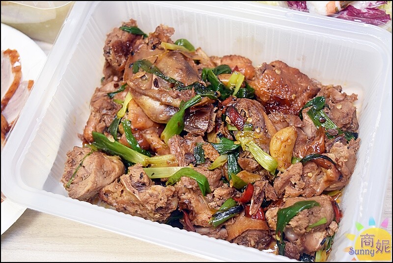 鴨棧櫻桃烤鴨。全聚德北京烤鴨外帶!櫻桃烤鴨皮酥肉嫩超多汁.鴨架鴨粥鴨湯自由選更加分-商妮吃喝遊樂