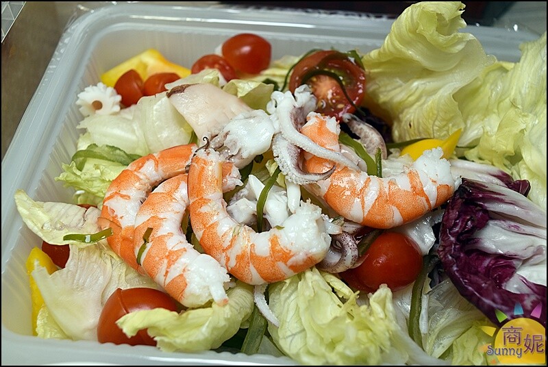 鴨棧櫻桃烤鴨。全聚德北京烤鴨外帶!櫻桃烤鴨皮酥肉嫩超多汁.鴨架鴨粥鴨湯自由選更加分-商妮吃喝遊樂