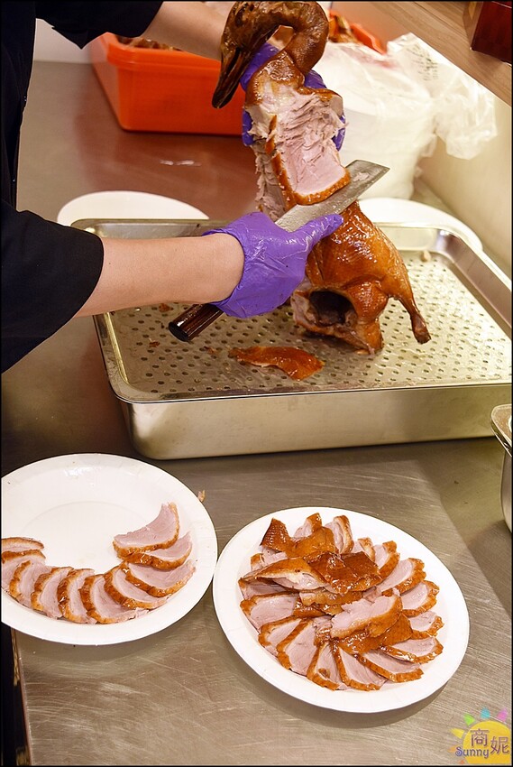 鴨棧櫻桃烤鴨。全聚德北京烤鴨外帶!櫻桃烤鴨皮酥肉嫩超多汁.鴨架鴨粥鴨湯自由選更加分-商妮吃喝遊樂