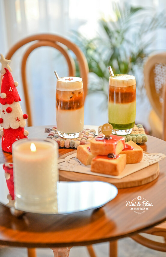 台中西區精誠路巷弄老宅咖啡館,下午茶喝咖啡吃甜點還點一盞你喜愛味道的高貴蠟燭