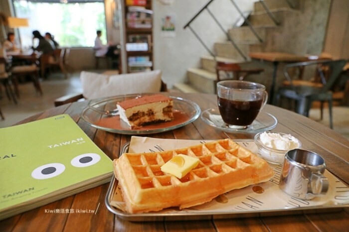 北港新味珍原汁牛肉麵|雲林北港巷內裡的牛肉麵.牛肉塊很大.紅燒湯頭超厚實,能續湯不加價!