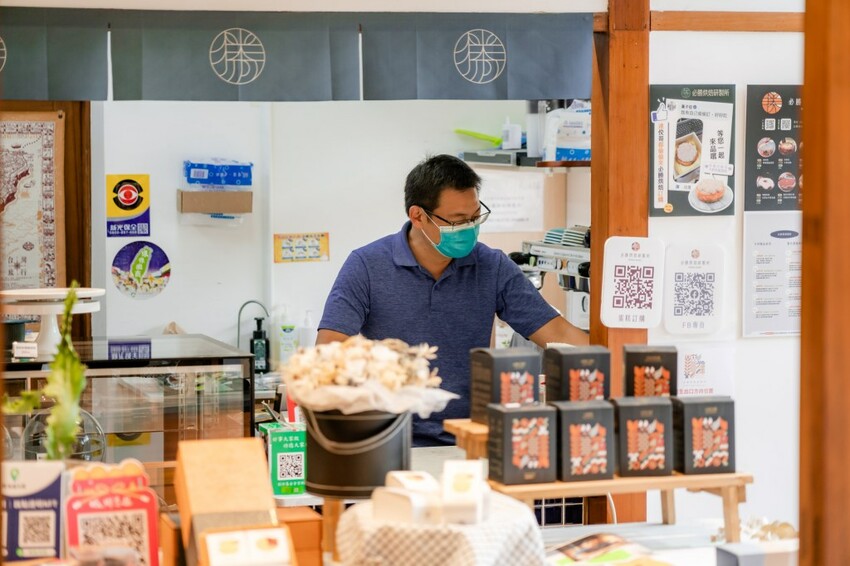 ▌屏東美食 ▌必勝烘焙研製所|勝利星村日式老宅,在地食材手做精緻甜點,再來杯手沏茶或咖啡,午後醉心好時光!