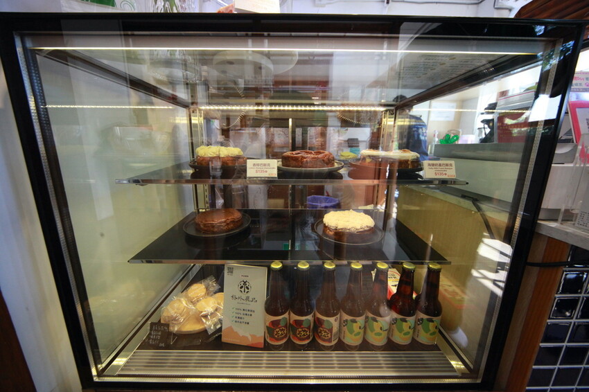 屏東縣屏東市吃。屏東縣|屏東市。「必勝烘焙研製所」勝利星村創意生活園區美食,店家招牌巴斯克在2019年被紐約時報評選