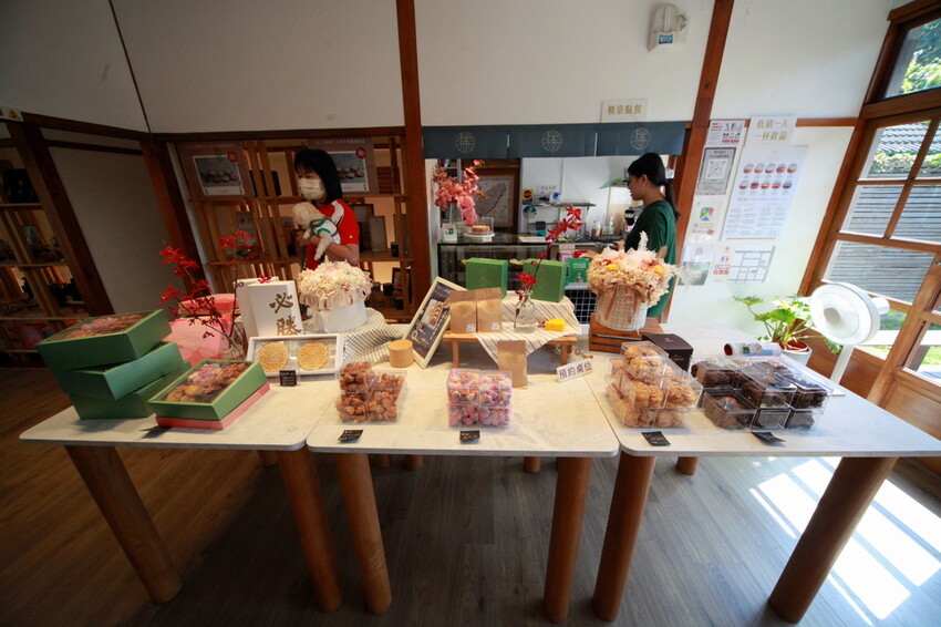 屏東縣屏東市吃。屏東縣|屏東市。「必勝烘焙研製所」勝利星村創意生活園區美食,店家招牌巴斯克在2019年被紐約時報評選