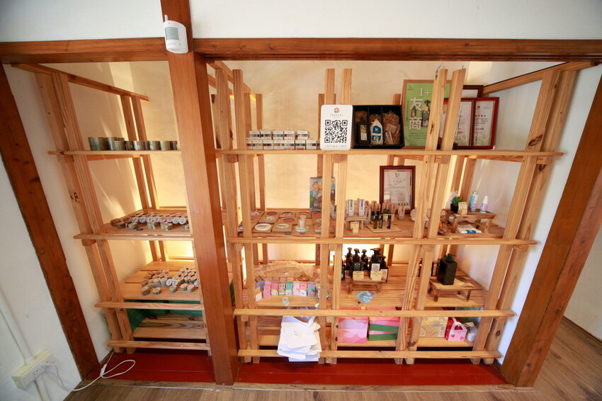 屏東縣屏東市吃。屏東縣|屏東市。「必勝烘焙研製所」勝利星村創意生活園區美食,店家招牌巴斯克在2019年被紐約時報評選