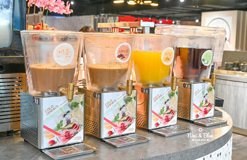 鬥牛士二鍋 | 台中吃到飽推薦,台中後火車站大魯閣新時代火鍋、壽喜燒吃到飽,平日午餐358元起 @Nini and Blue 玩樂食記