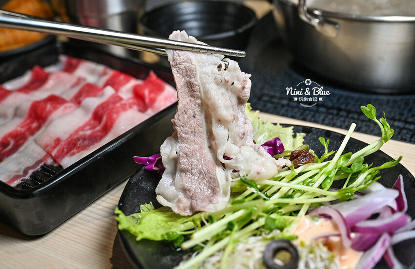 鬥牛士二鍋 | 台中吃到飽推薦,台中後火車站大魯閣新時代火鍋、壽喜燒吃到飽,平日午餐358元起 @Nini and Blue 玩樂食記