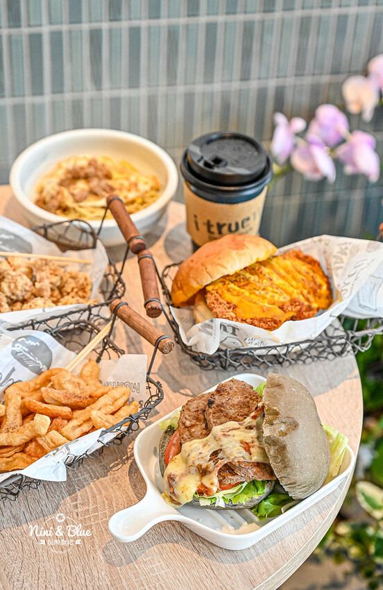 台中捷運舊社站美食推薦,南興公園附近的平價舒適早午餐,早上5點半就營業 -妮妮布魯