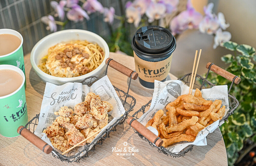 台中捷運舊社站美食推薦,南興公園附近的平價舒適早午餐,早上5點半就營業 -妮妮布魯