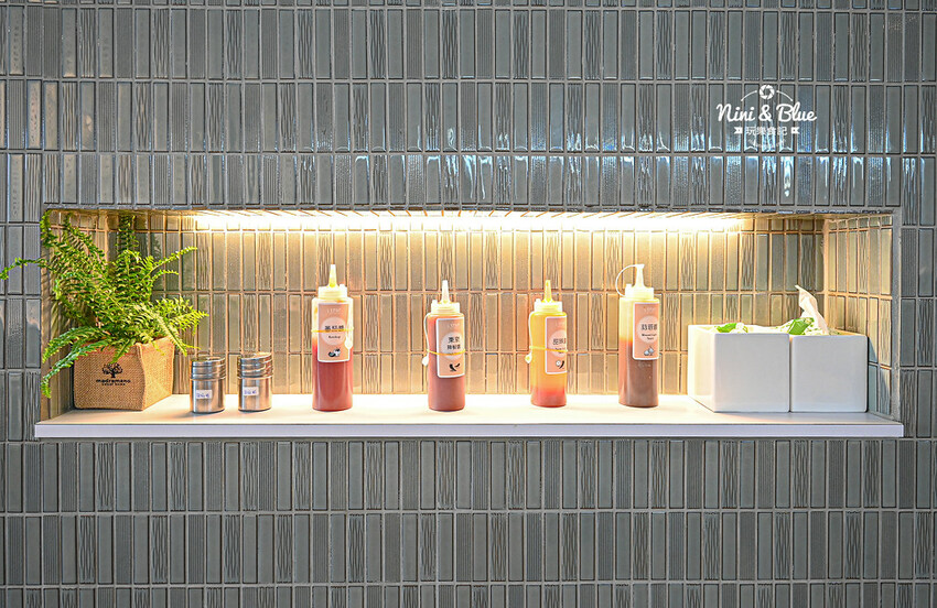 台中捷運舊社站美食推薦,南興公園附近的平價舒適早午餐,早上5點半就營業 -妮妮布魯