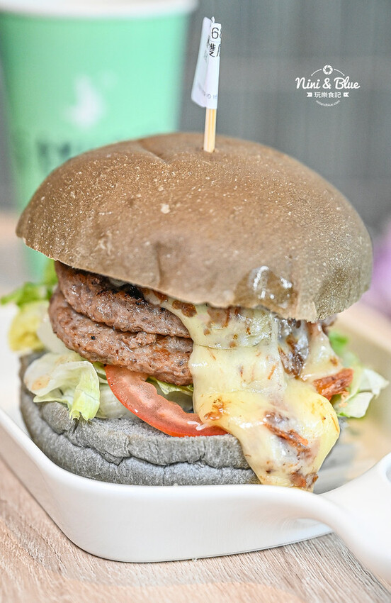 台中捷運舊社站美食推薦,南興公園附近的平價舒適早午餐,早上5點半就營業 -妮妮布魯
