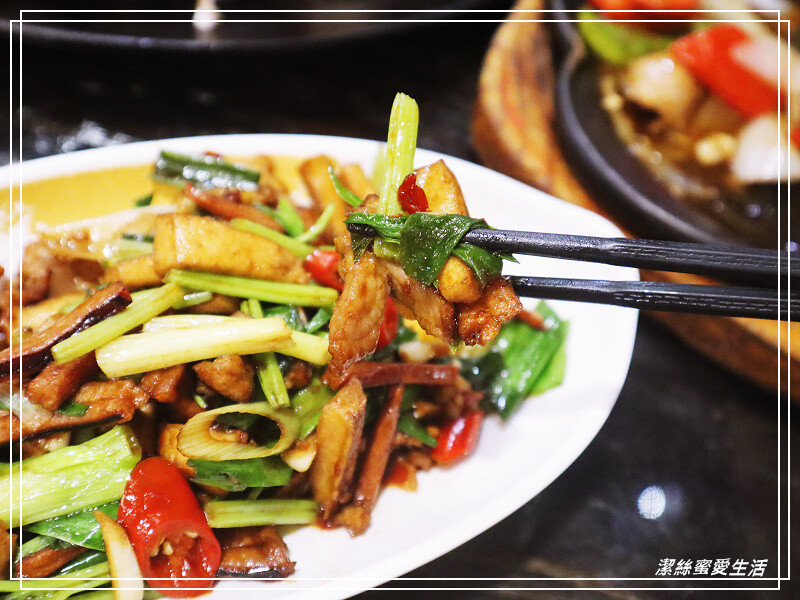 山頂居-台南永康/皮脆肉嫩甕仔雞必點!聚餐小酌好選擇