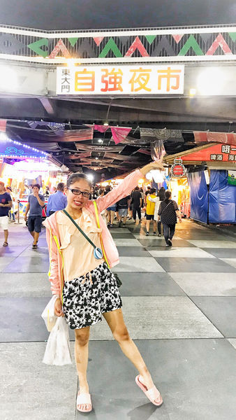 //花蓮景點//花蓮海線一日遊。台11。芭崎眺望臺。新社梯田。石梯坪。北回歸線標碑海線。八仙洞。石門班哨角。女孩MOM實在太瘋狂了，從花蓮市騎到台東長濱77公里，青春的記憶就是嚴重曬傷QQ