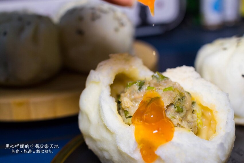 高雄三民︱燒包舖港式鮮肉包　肉鮮蔥香麵皮有嚼勁的好吃鮮肉包！