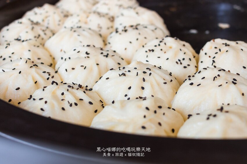高雄三民︱燒包舖港式鮮肉包　肉鮮蔥香麵皮有嚼勁的好吃鮮肉包！