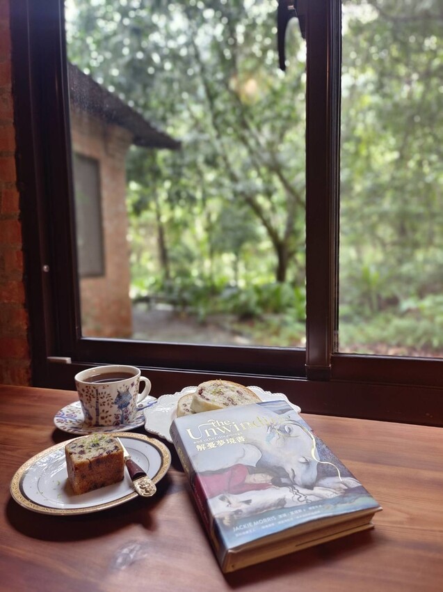 396916.jpg - 【新竹.尖石】自然在家書坊。寧靜玻璃屋超適合閱讀。闆娘不藏私與顧客分享藏書。咖啡+甜點需fb預約