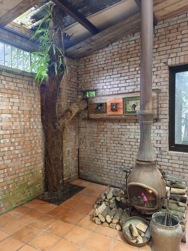 396948.jpg - 【新竹.尖石】自然在家書坊。寧靜玻璃屋超適合閱讀。闆娘不藏私與顧客分享藏書。咖啡+甜點需fb預約