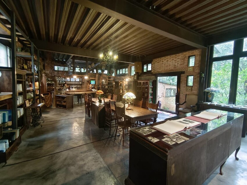 396933.jpg - 【新竹.尖石】自然在家書坊。寧靜玻璃屋超適合閱讀。闆娘不藏私與顧客分享藏書。咖啡+甜點需fb預約