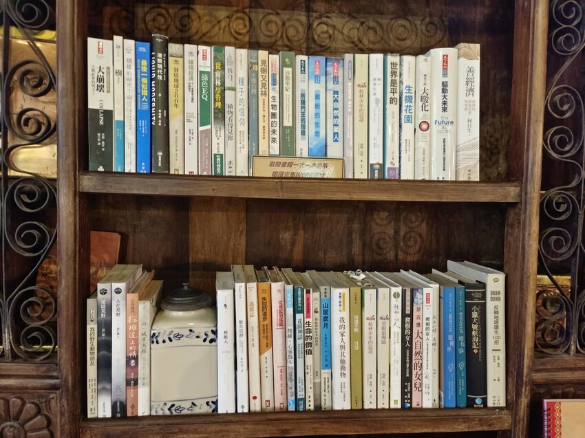 396936.jpg - 【新竹.尖石】自然在家書坊。寧靜玻璃屋超適合閱讀。闆娘不藏私與顧客分享藏書。咖啡+甜點需fb預約