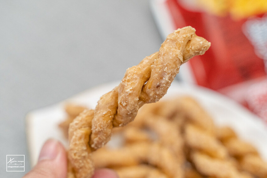 屏東|小琉球美食【黃家手工麻花捲】 - 快門下的幸福