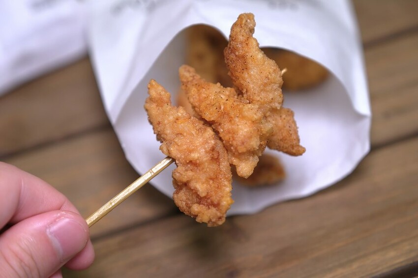 怪獸小雞排 八里店｜八里人有口福了！必點招牌蒜香雞排！超人氣秘製雞心！新北雞排推薦、新北炸物推薦、八里雞排推薦、八里鹹酥雞推薦、八里炸物推薦 - 佛系旅遊筆記