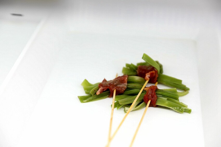 台中市西屯區道地四川噴香麻辣鍋 超過百種串串 一起實現撸串自由|餉串串-麻辣串串香(台中西屯麻辣串串鍋推薦)