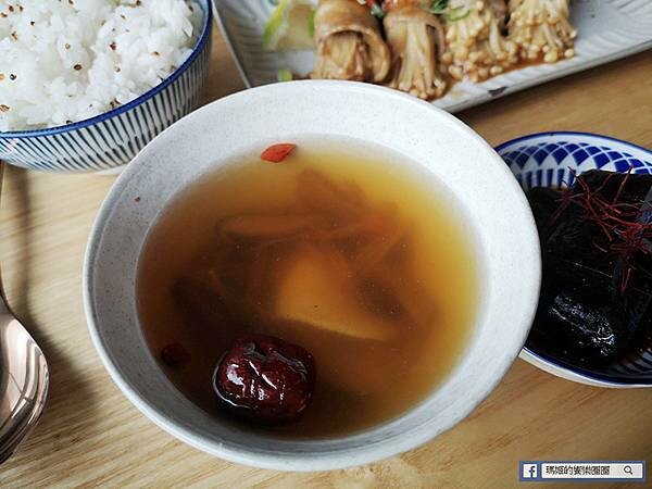 台北松山餐酒館【溫叨Cafe & Dining咖啡餐酒館】好姐妹的午餐約會/台北松山美食