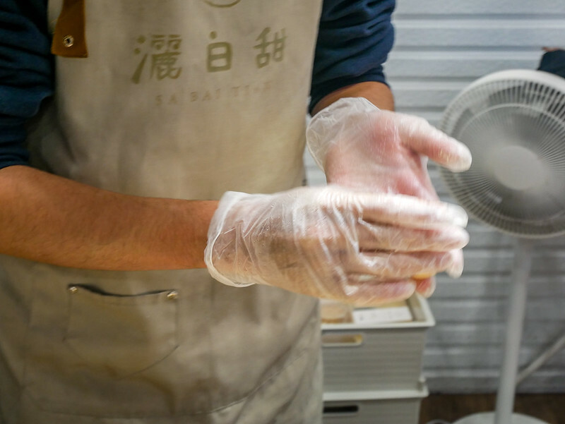 雙連站甜點推薦！灑白甜鮮奶麻糬販賣舖，純鮮奶手作Q彈麻糬必吃。