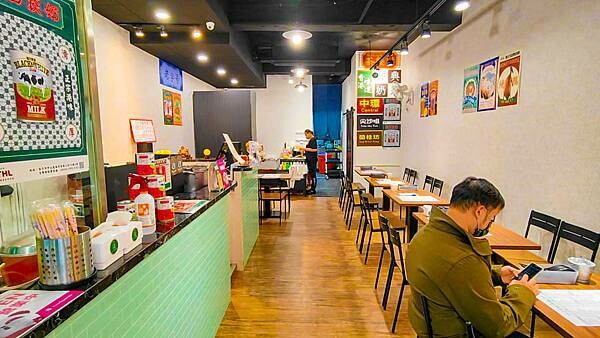 【板橋美食】宇記燒臘茶餐廳｜正宗港味餐廳！爆強實力乾炒牛河必點必吃