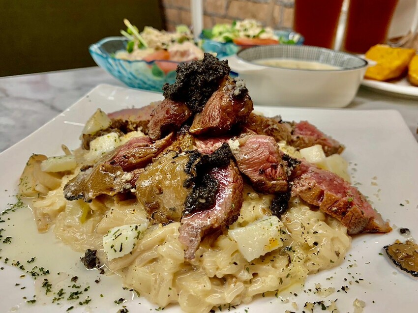 【台北】西門町美食｜西門巷弄美食 Blue磚塊義大利麵 俗又大碗的平價義大利麵 特色牽絲墨西哥烤餅必點！