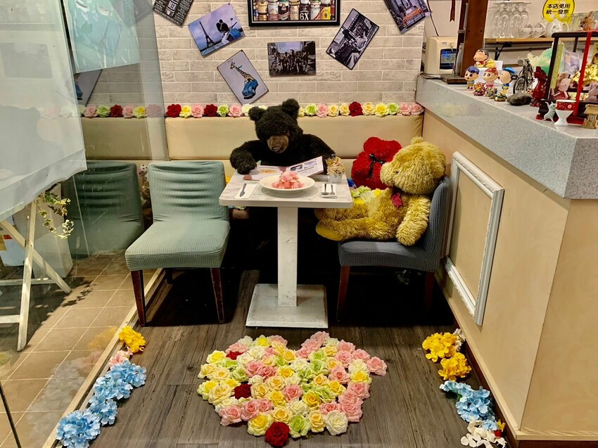 【台北】西門町美食｜西門巷弄美食 Blue磚塊義大利麵 俗又大碗的平價義大利麵 特色牽絲墨西哥烤餅必點！