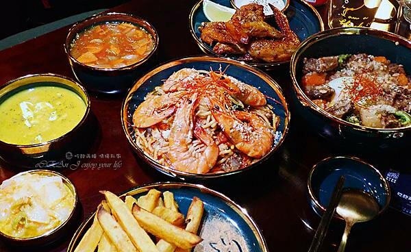 三重美食推薦│吃飽再睡 情境私廚(三重店)－屋台小酌約會好地方－近三和夜市美食商圈23.jpg