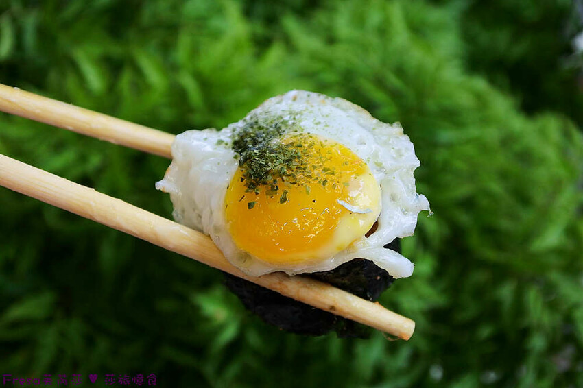 高雄壽司【一和壽叔】中秋壽司風味超Q可愛!聯名必比登柏弘肉臊香!炙燒鮭魚清爽生菜太飽足│巨蛋捷運站│左