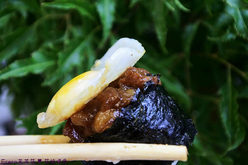 高雄壽司【一和壽叔】中秋壽司風味超Q可愛!聯名必比登柏弘肉臊香!炙燒鮭魚清爽生菜太飽足│巨蛋捷運站│左