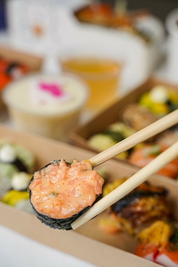 高雄美食｜超可愛的手毬壽司/食材新鮮獨特果醋壽司飯開胃好吃/一和壽叔SUSHI BENTO