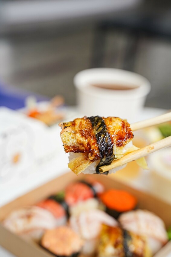 高雄美食｜超可愛的手毬壽司/食材新鮮獨特果醋壽司飯開胃好吃/一和壽叔SUSHI BENTO