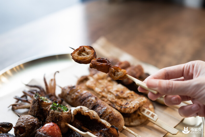 焦糖楓一中店|台中平價串燒推薦|串串門子。舉杯同樂暢快聊|台中小吃宵夜|一中商圈美食推薦 - 小米食
