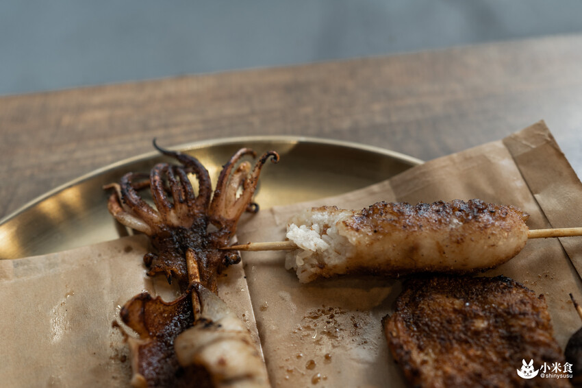 焦糖楓一中店|台中平價串燒推薦|串串門子。舉杯同樂暢快聊|台中小吃宵夜|一中商圈美食推薦 - 小米食